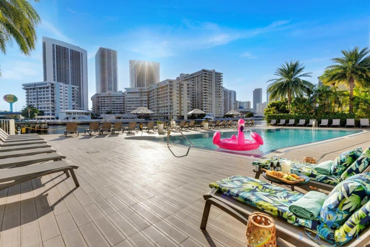 Infinite Views, Amazing Pool, Gym, Near Beach Hallandale Beach Exteriör bild