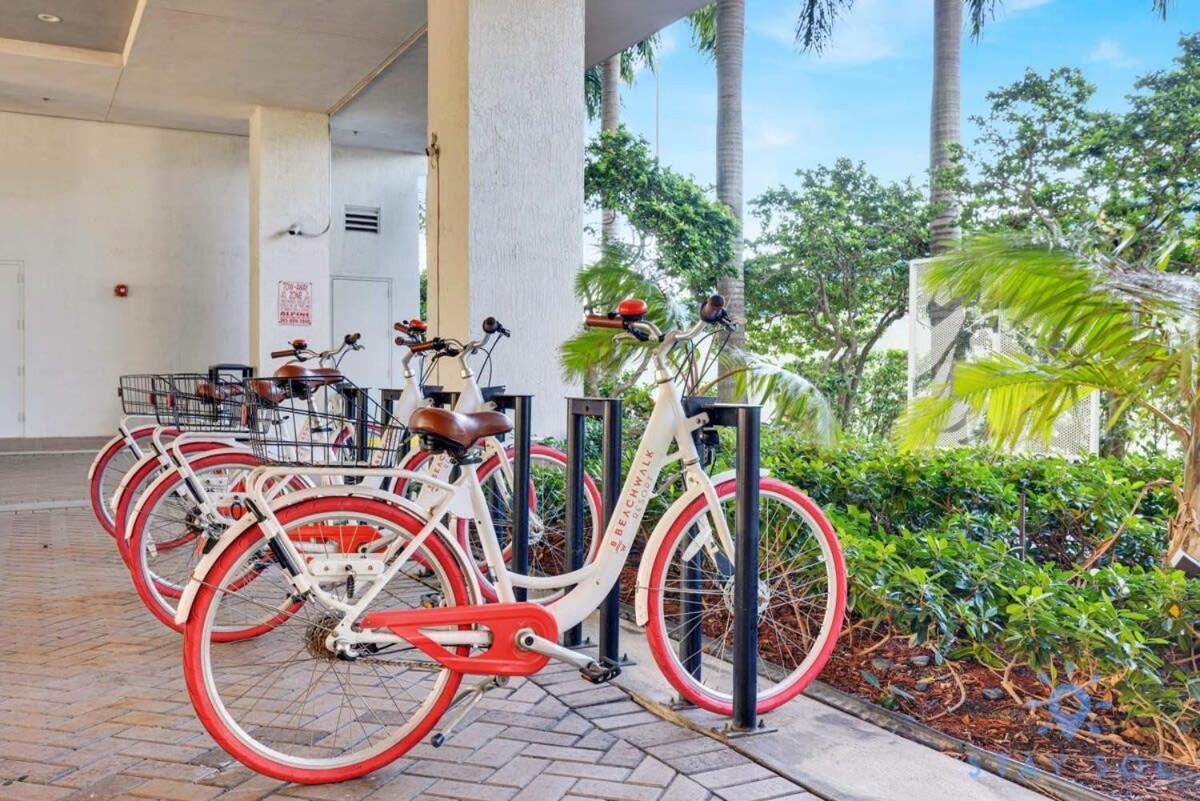 Infinite Views, Amazing Pool, Gym, Near Beach Hallandale Beach Exteriör bild