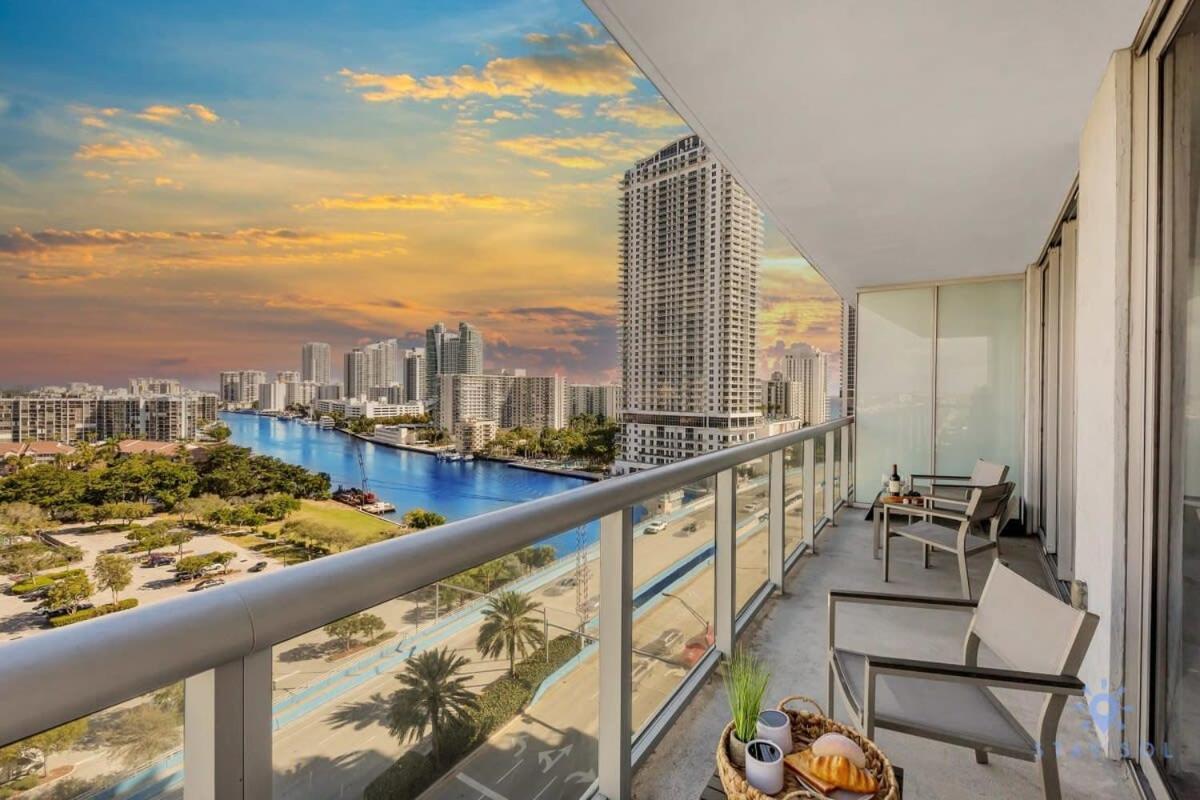 Infinite Views, Amazing Pool, Gym, Near Beach Hallandale Beach Exteriör bild